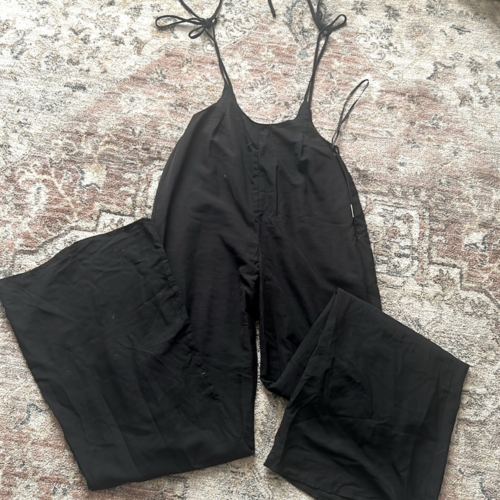 Honey punch jumpsuit i haven’t worn no tags